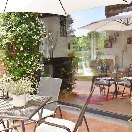 Les Chambourlettes Bed & Breakfast Mons Bagian luar foto